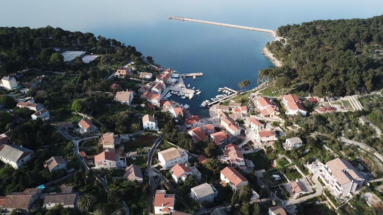 Guesthouse Antonija Veli Lošinj Kültér fotó
