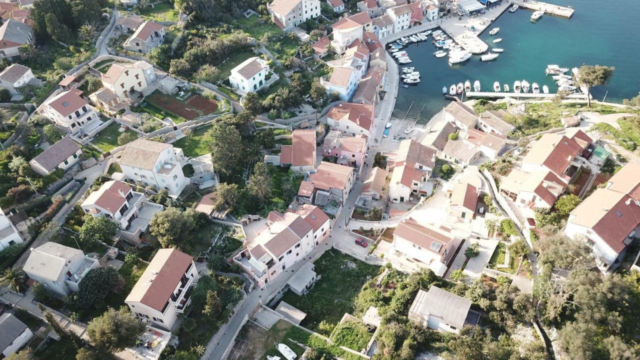 Guesthouse Antonija Veli Lošinj Kültér fotó